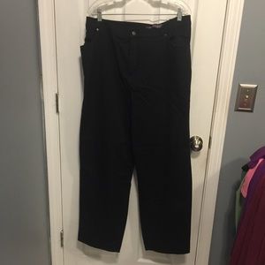 👖♠️👖♠️👖Gloria Vanderbilt Black Straight Jeans
